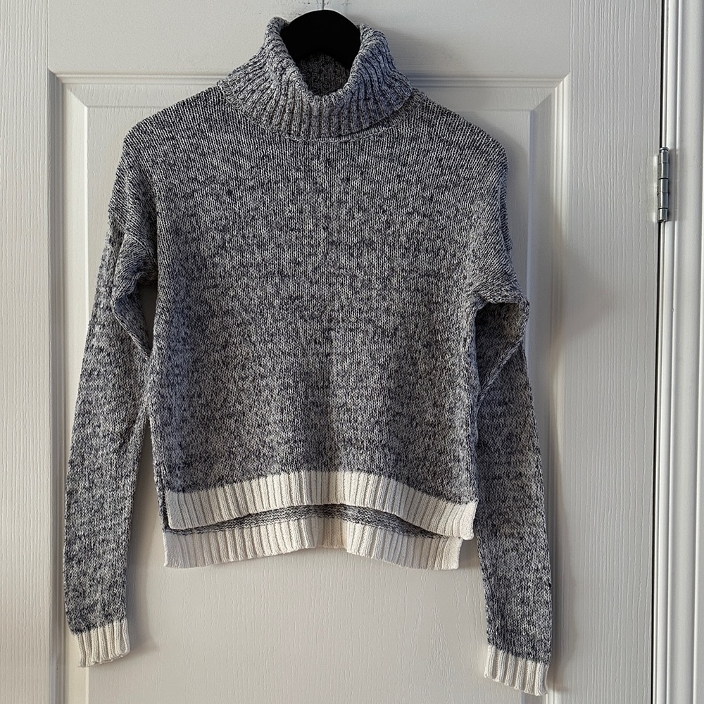 Aerie Gray Marled Turtleneck Sweater – Size Small